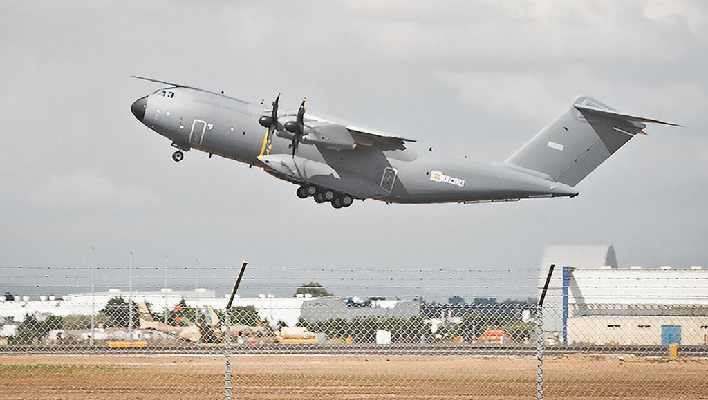 El Primer Airbus A400M De Las Fuerzas Armadas De Luxemburgo Hace Vuelo