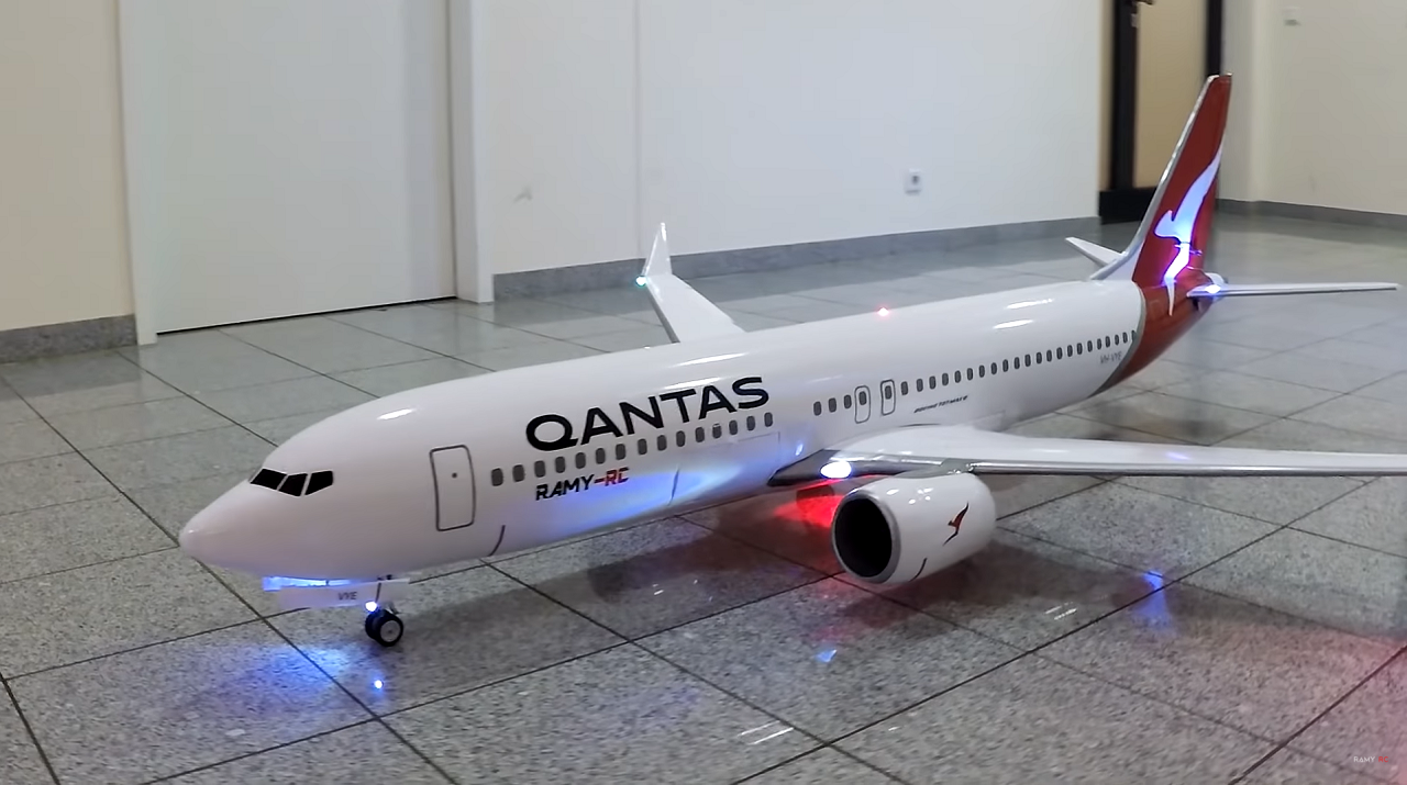 Timelapse Mira Cómo Construyen Un Boeing 737 Max De Qantas A Control